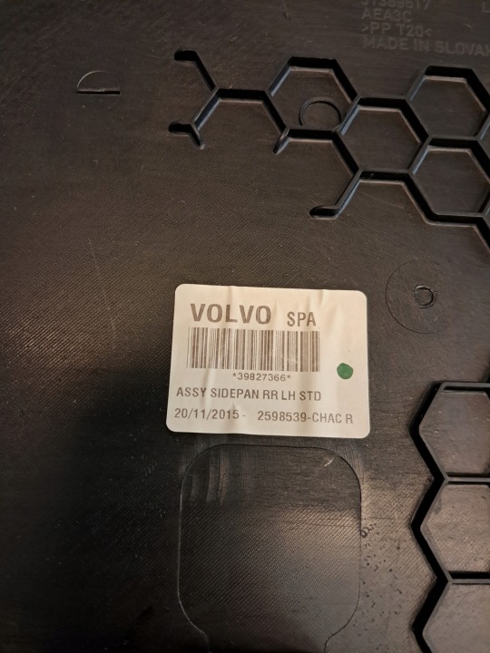 PROTECTION TUNNELS CENTRAL GAUCHE VOLVO XC90 II 31389617