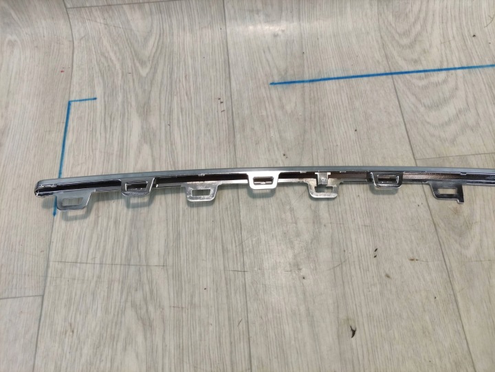 AUDI A6 C8 MOULURE CHROME PARE-CHOCS ARRIÈRE 4K0853551