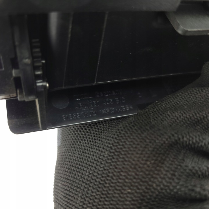 AUDI A6 C6 LIFT BOÎTE À GANTS CENDRIER FLANC GARNITURE DE PORTE ARRIÈRE GAUCHE NOIRE