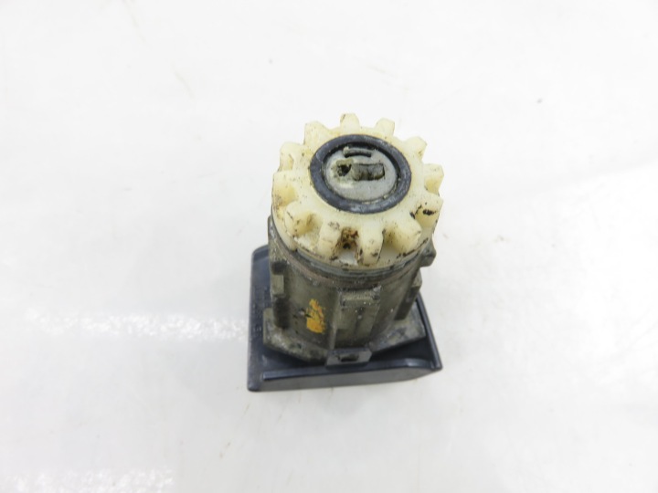 CONTACTEUR D'ALLUMAGE INSERTS AUDI A4 B6 4B0905851G