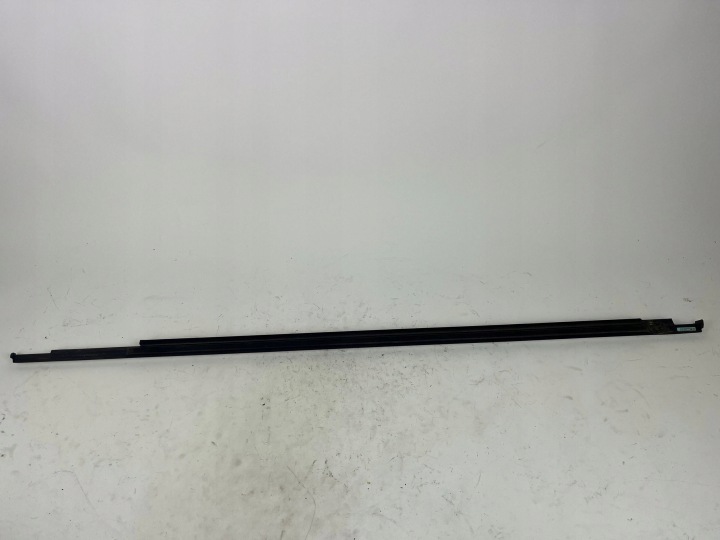 MOULURE VITRES ARRIÈRE DROITE CÔTÉ AUDI Q7 4M 4M0853764