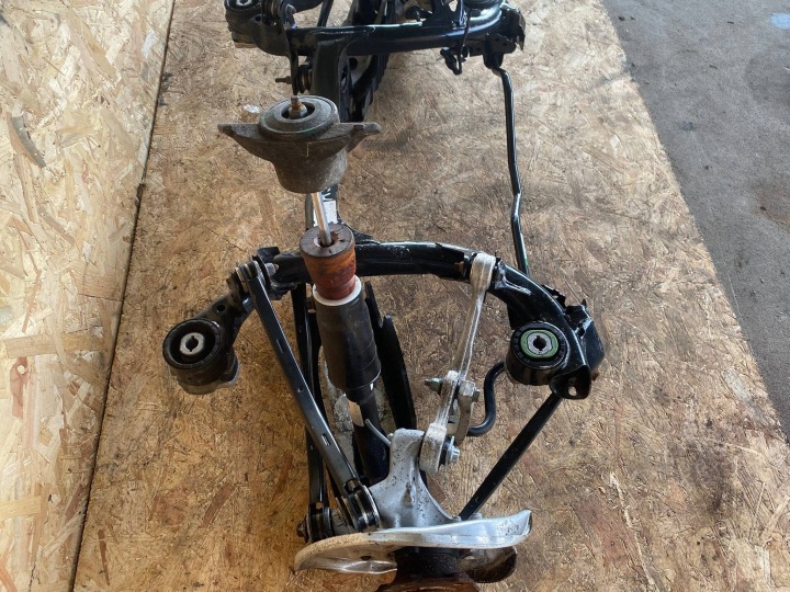 SUSPENSION POUTRE CHÂSSIS ROTULE DE DIRECTION ARRIÈRE ARRIÈRE AUDI A4 B9 8W A5 F5 8W0505235AB