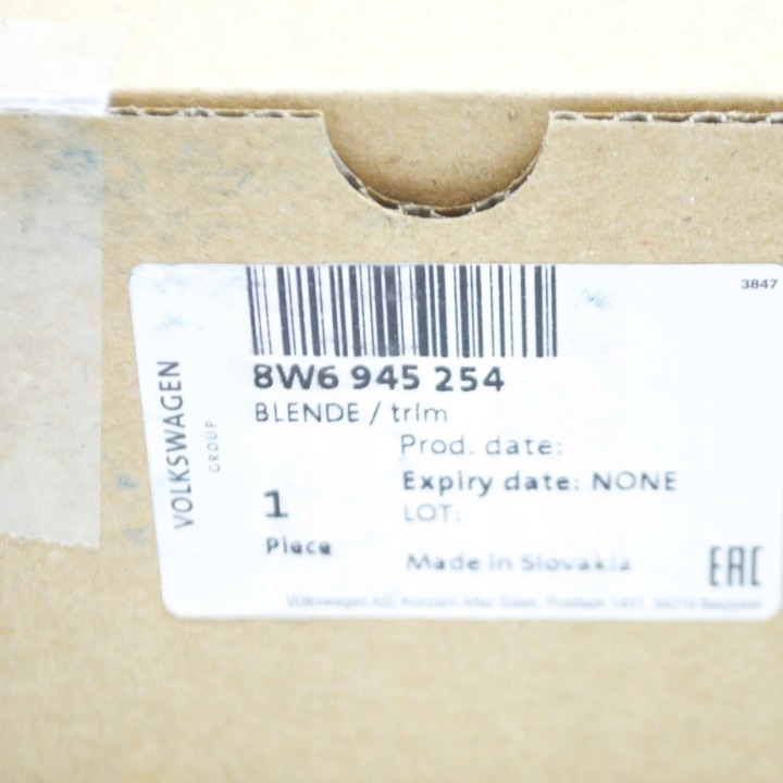 AUDI A5 8W6 MOULURE ARRIÈRE DROIT FEUX 8W6945254