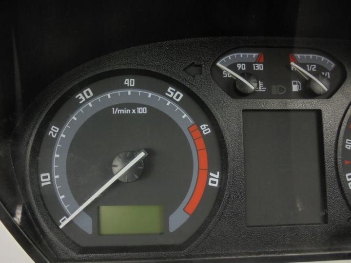 FABIA I 6Y COMPTEUR TABLEAU DE BORD LIFT 1.2B 6Y0920883M