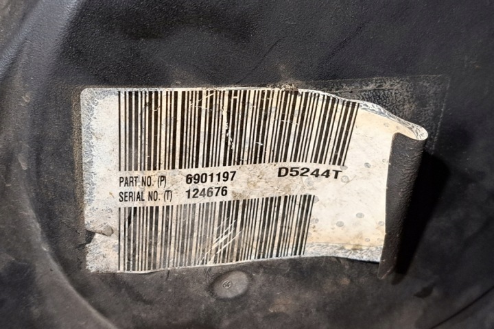 MOTEUR VOLVO V70 II (SW) 8692397 2.4L DIESEL 120KW 2005