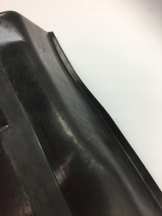 PROTECTION BLOCS DE COMMANDE MODULOW ZA AKUMULATOREM PLASTIQUE MERCEDES W124 1246261630