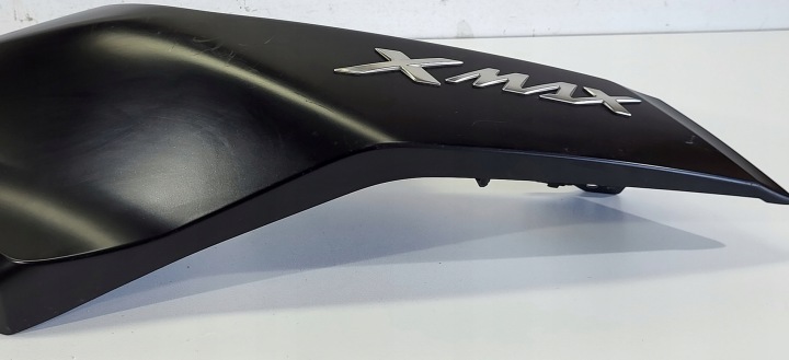 QUEUE PLASTIQUE GAUCHE DÉFLECTEUR D'AIR BMK-F1731-00 YAMAHA X-MAX 125 2023+R