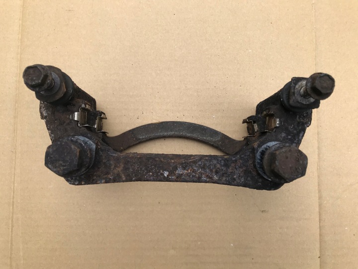 COLLIER ÉTRIER DE FREIN GAUCHE 2254 JEEP 2.4L COMPASS CHEROKEE PATRIOT