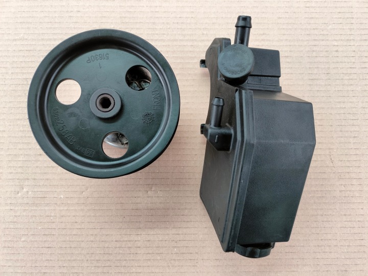 JEEP GRAND CHEROKEE II WJ 4,7 4X4 POMPE AMPLIFICATEUR