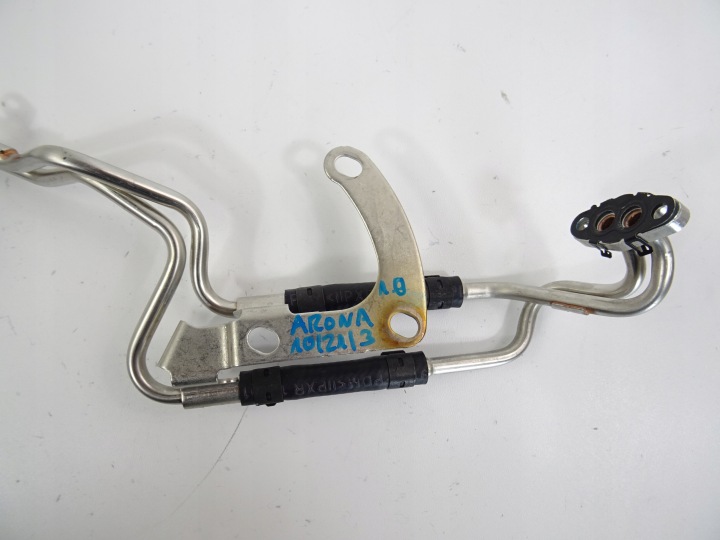 SEAT ARONA TUYAU FIL TUYAU EAU 04C121497G