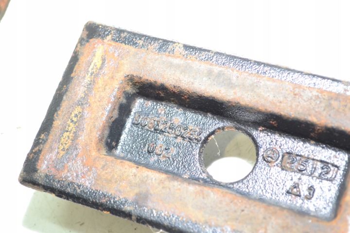 MERCEDES SPRINTER W906 FIXATION RESSORT ENSEMBLE CYBANT RESSORT 9063250254