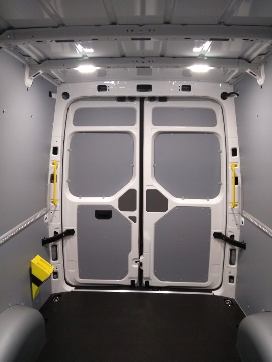 OPEL COMBO K9 L1H1 18+ CARROSSERIE SCIAN CARROSSERIES DOUILLE CÔTÉS PLASTIQUE 4MM