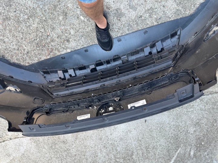 VOLVO XC40 LIFT PARE-CHOCS AVANT AVANT CALANDRE ORIGINE