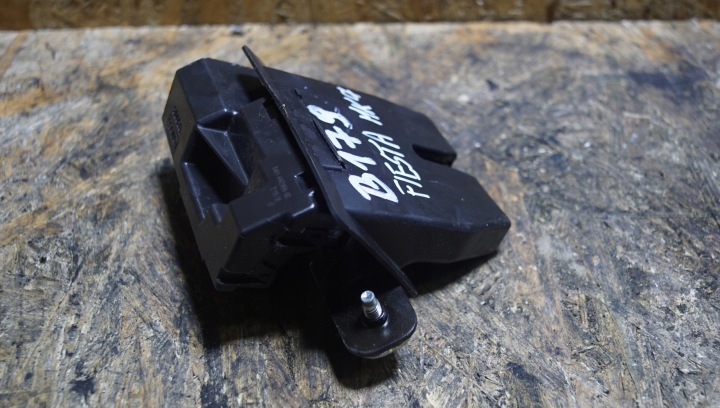 FORD MIESTA MK 7 SERRURE COUVERCLES DE COFFRE ARRIÈRE 8A61-A442A66-BD