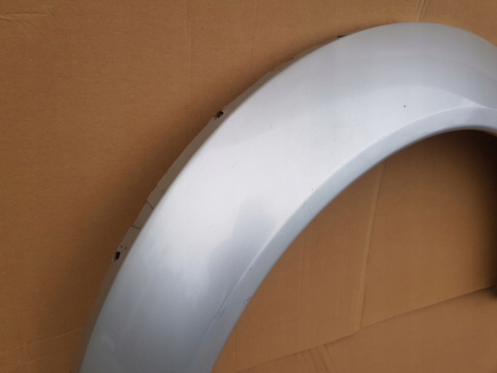 MOULURE GARDE-BOUE DROIT ARRIÈRE AUDI A2 99-05 LY7W ENSEMBLE SLIZGOW EN BON ÉTAT