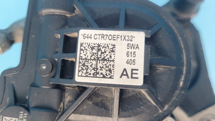 CUPRA LEON 23R ÉTRIER DE FREIN DE FREIN GAUCHE ARRIÈRE 5WA615405AE
