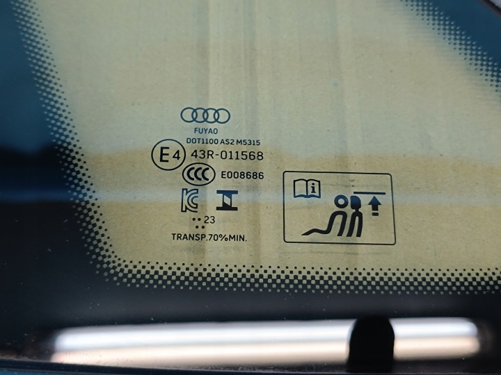 AUDI Q3 F3 SPORTBACK 1,5 TSI VITRE CARROSSERIE GAUCHE ARRIÈRE AVEC 2023R 83F845297R