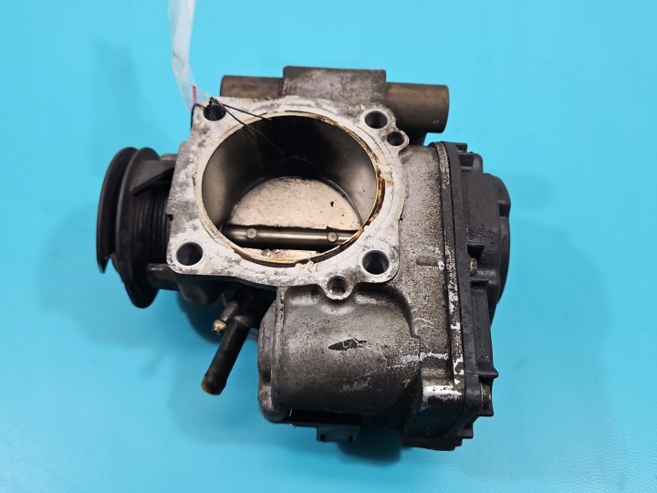 PAPILLON DES GAZ AUDI A4 B5 1,6 WIEL 058133063H
