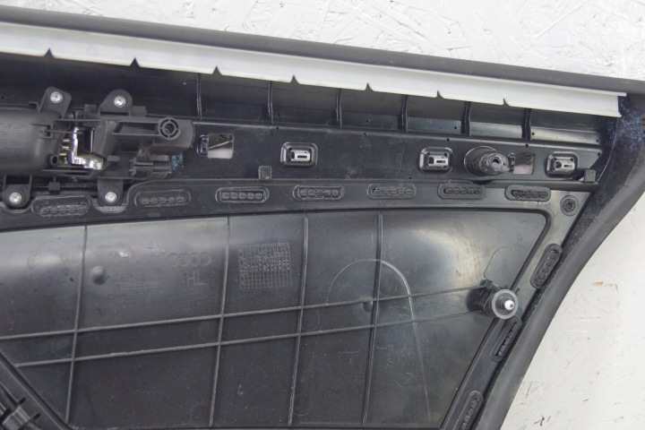 COLLECTEUR PORTES GAUCHE ARRIÈRE AUDI A5 8T SPORTBACK