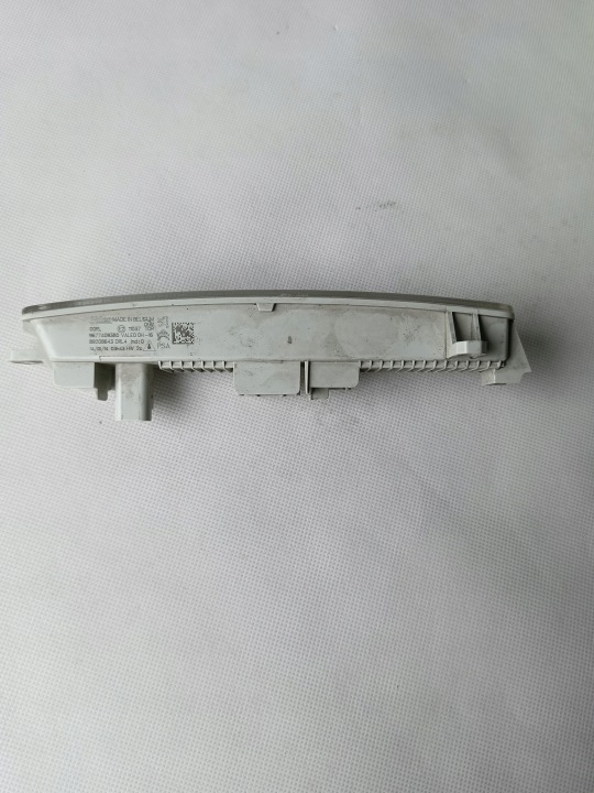 FEUX VERS CONDUITE DIURNE PHARES ANTIBROUILLARD CITROEN PEUGEOT TOYOTA 044862