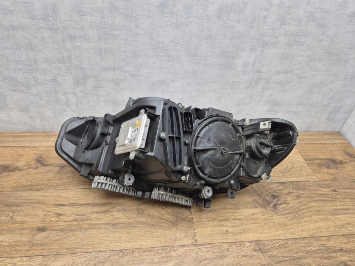 BMW F82 F36 F80 PHARE DROITE BI-XENON NIESRKETNY UK 7410788