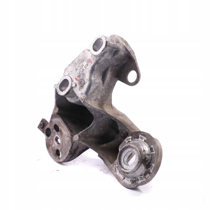 AUDI A4 B7 2.0 TDI SUPPORT POIGNÉE ROULEMENT MOTEUR DROITE 8E0199352N