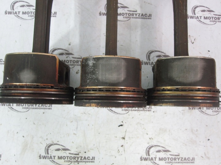MERCEDES C180 1.8 271.946 143KM 06R PISTON BIELLE