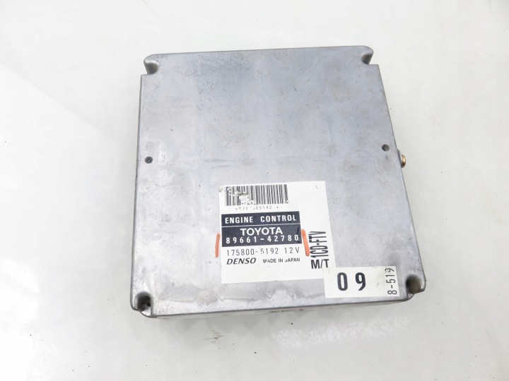 CONTRÔLEUR TOYOTA RAV 4 II 2.0 D-4D 8966142780 1758005192