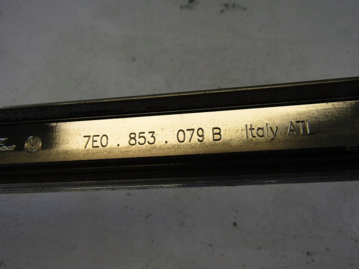 VW T6 MOULURE CHROMÉE COUVERCLES DE COFFRE COUVERCLES DE COFFRE 7E0853079B