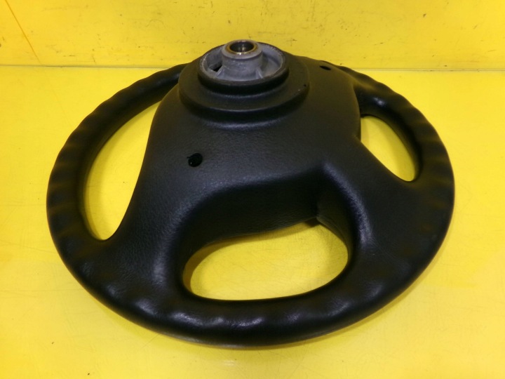VOLANT AVEC COUSSIN DACIA LOGAN MCV 8200798687 NR69