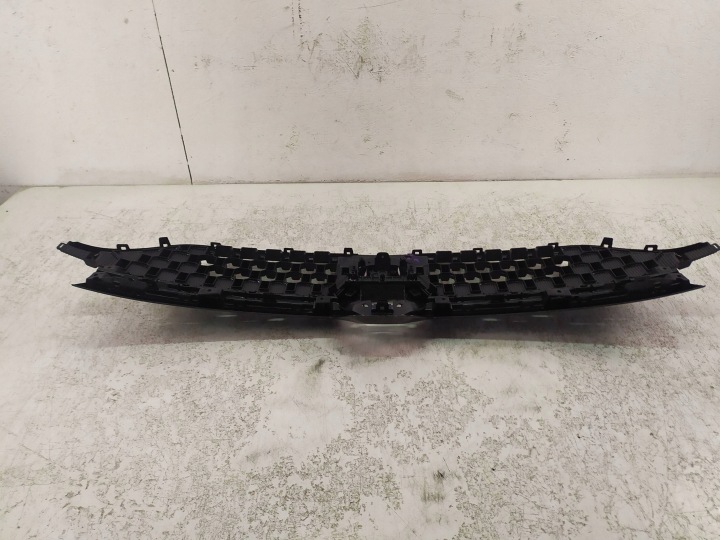 GRILLE CALANDRE RADIATEUR RENAULT AUSTRAL 622563643R