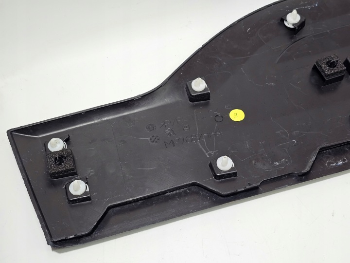 MOULURE PORTES DROIT AVANT COMBO E RIFTER BERLINGO PARTENAIRE IV #6927