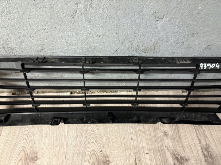 TOYOTA YARIS IV GRILLE PARE-CHOCS AVANT 53112-0D810