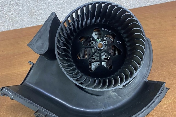 VENTILATEUR RADIATEURS BMW X5 (E70) 990878J DIESEL 2008