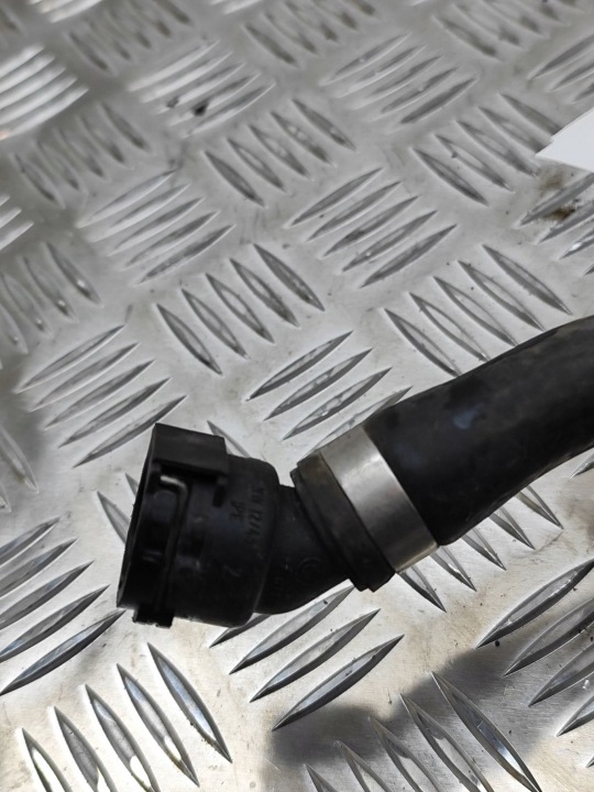 BMW 5 F10 F11 2013 FIL TUYAU RADIATEUR