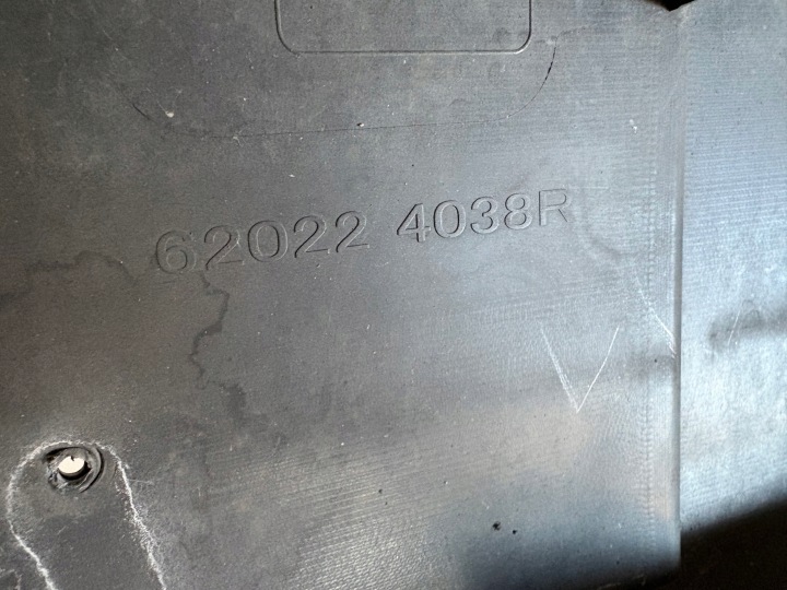 DACIA SANDERO II LIFT PARE-CHOCS AVANT 620224038R