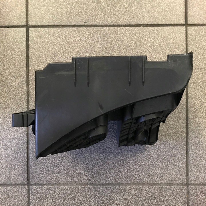 SUPPORT FIXATION BOÎTES FUSIBLES 1K0907361 VW CADDY AUDI SKODA
