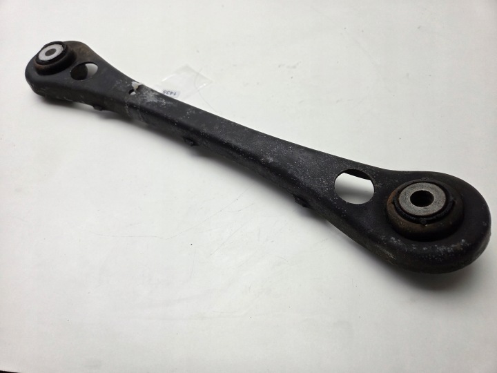 AUDI A6 C6 BRAS DE SUSPENSION ARRIÈRE GAUCHE ARRIÈRE TRANSVERSAL 4F0501529C