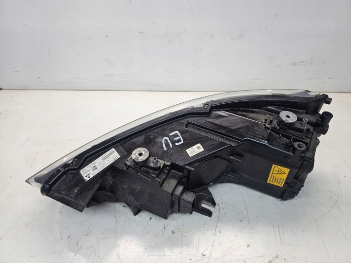 PROJECTEUR BI XÉNON DROIT AVANT AUDI A1 8X 8X0941006 EUROPE