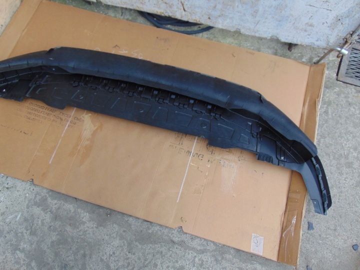 PROTECTION SOUS PARE-CHOCS AVANT INFÉRIEURE VW PASSAT B9 3J0807611A