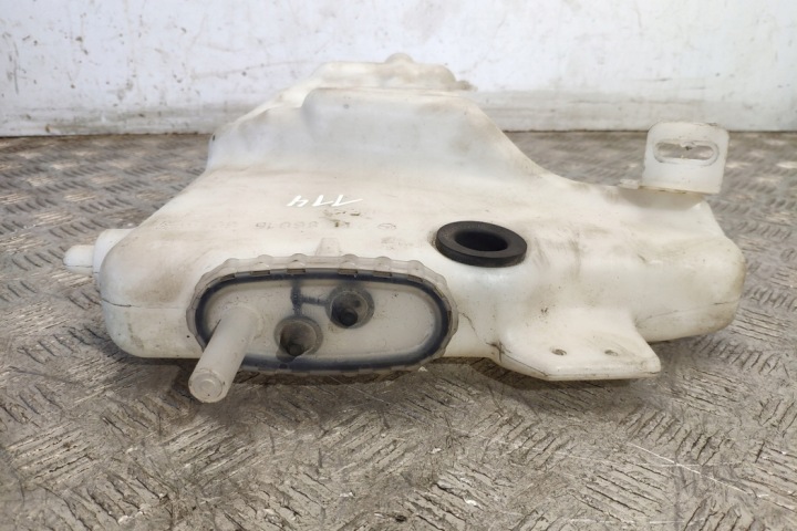 RÉSERVOIR LAVE-GLACES MERCEDES-BENZ E (W211) 2118601660 2.7L DIESEL