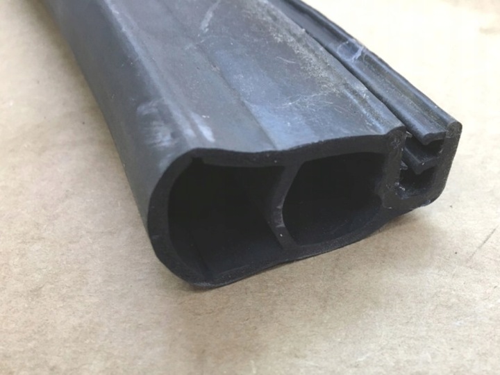 JOINT D'ÉTANCHÉITÉ CHAMBRES MOTEUR AUDI E-TRON SPORTBACK GE Q4 F4 4KE823723A