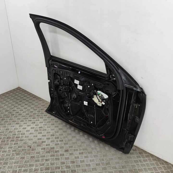 MERCEDES-BENZ E T-MODEL S213 GAUCHE AVANT PORTES 2018 A2137220110