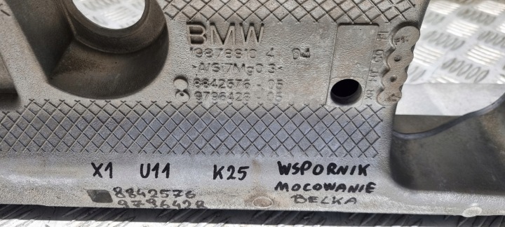 BMW X1 U11 FIXATION POUTRE SUPPORT MOTEUR ARRIÈRE ARRIÈRE 8842576 9796428
