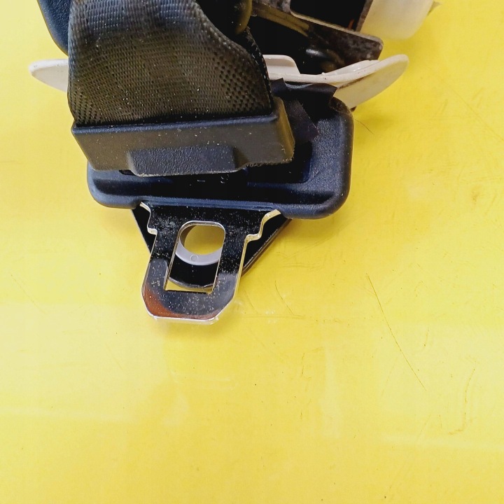 CEINTURE DE SÉCURITÉ CENTRAL ARRIÈRE HYUNDAI GETZ 89810-1C210 NR330