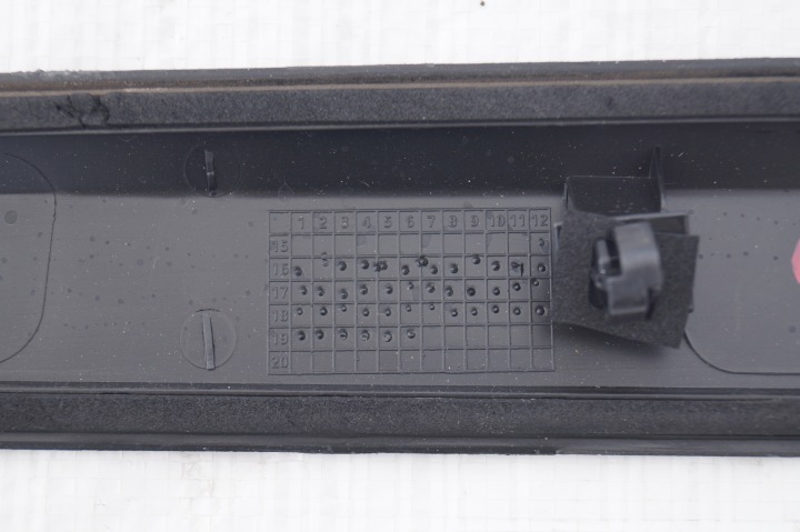 MOULURE SUR PORTES AVANT AVANT DROITE KIA NIRO I 1 87724-G5000 87722-G5000