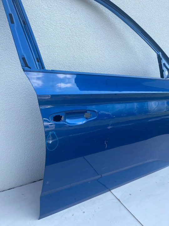 PORTES AVANT DROIT SKODA SCALA 657 19-
