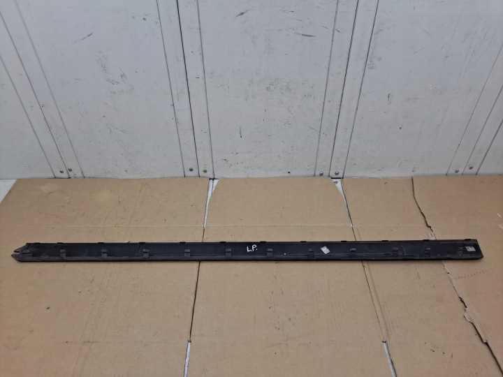 ENSEMBLE BAGUETTES CHROMÉ SEUIL AUDI A8 D3 LIFT