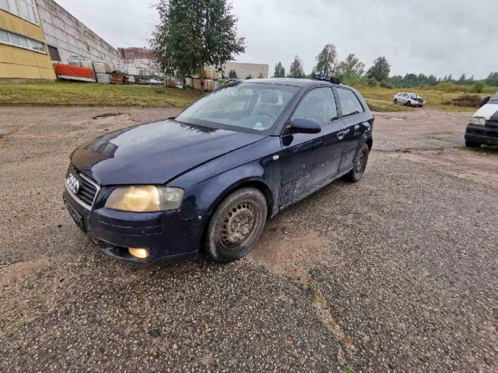 AUDI A3 ORDINATEUR MOTEUR 2003 2.0L 8P0035223A 449010