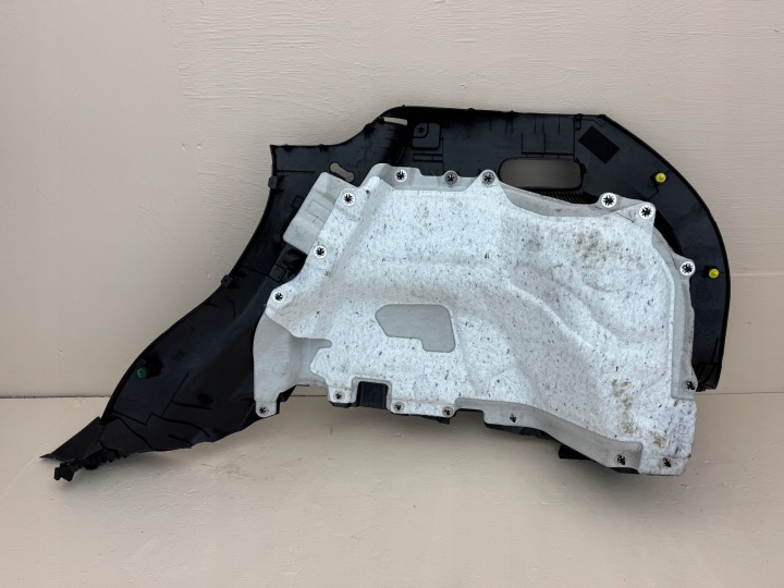 MAZDA CX-5 II 2 19R- COLLECTEUR GARNITURE COUVERCLES DE COFFRE GAUCHE ARRIÈRE KB7W-68870